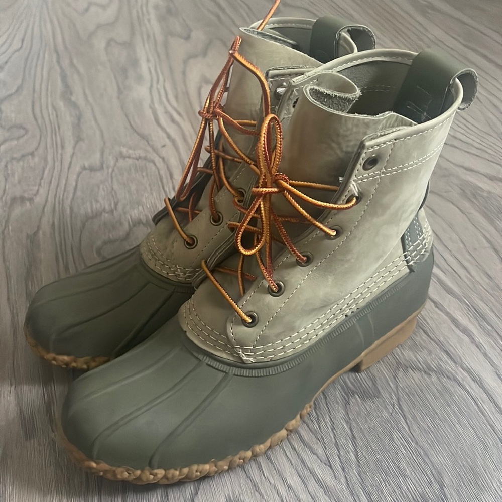 Bean boots 🍀